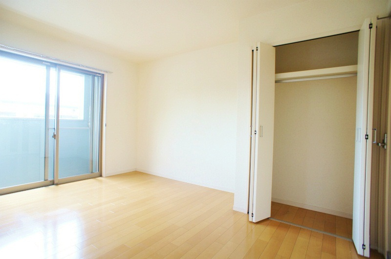 グランドアマレーⅡ番館の収納|こまごまとしたものを収納できそうですね※別号室の写真です