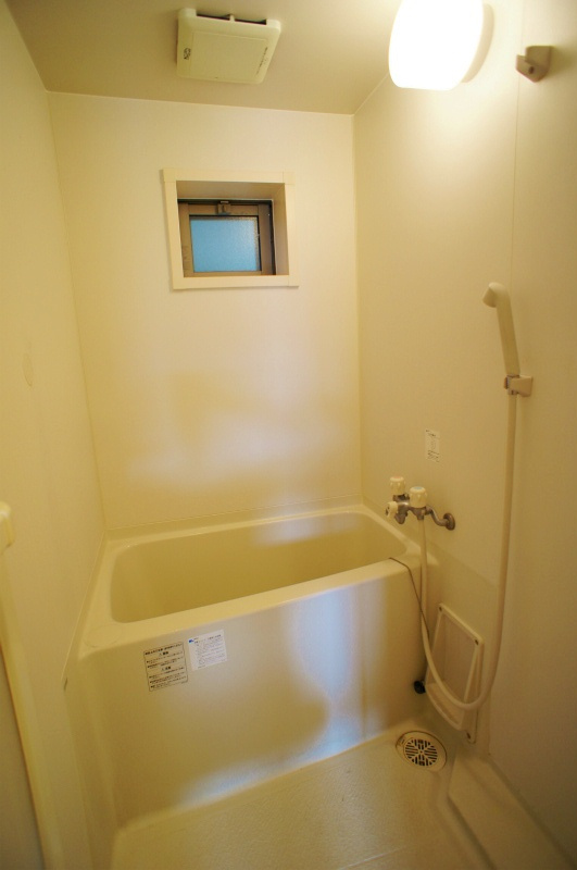 グランドアマレーⅡ番館の浴室|落ち着いた空間のお風呂です※別号室の写真です