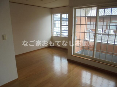 【居間・リビング】 | エターナル | ※写真は別号室