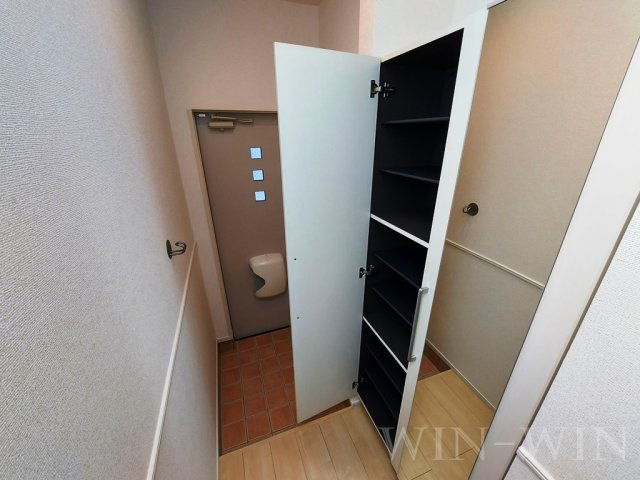 エスポワール忠興の玄関