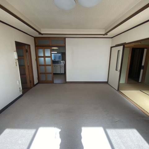 登別市登別東町4丁目43-4戸建の洋室|落ち着いた色調の洋室です