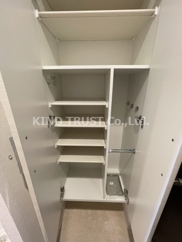 ファーストフィオーレ梅田イーストの収納|小物を収納するのに便利です