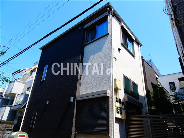 シャルマンの外観