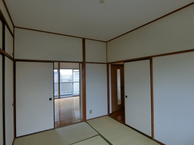 茜屋マンションの和室|イメージ306号室の写真（反転あり）