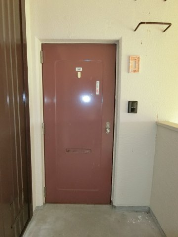茜屋マンションの玄関|イメージ302号室の写真
