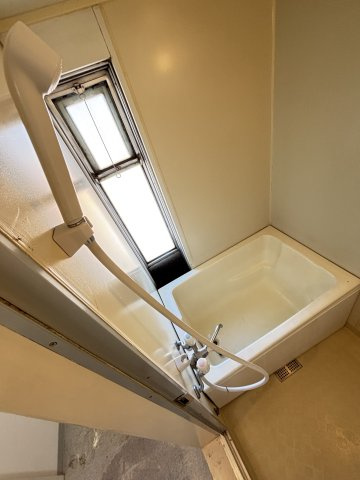 茜屋マンションの浴室