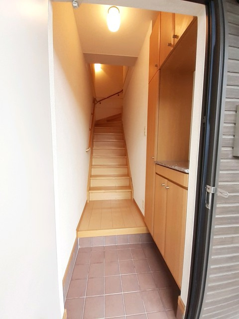 グレイス・ワイエム　Bの玄関