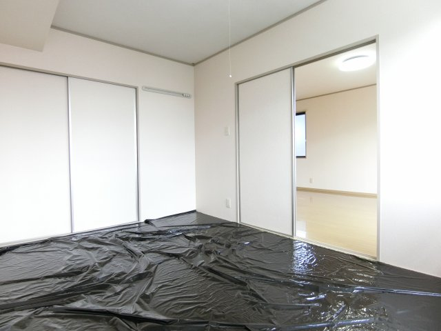 【内装】 | ヴェルドミール M | ＬＤＫと隣の和室は繋げて使うこともできます。