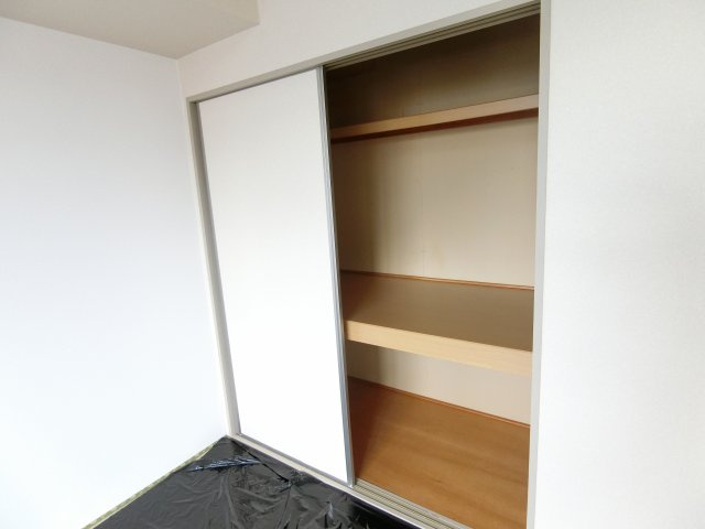 【収納】 | ヴェルドミール M | 和室には１間の押入付き。