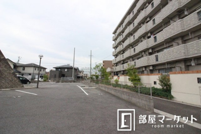 【駐車場】 | グラン・シャリオ