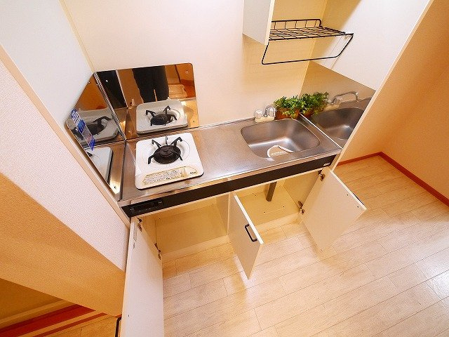 カラコレスのキッチン|きれいなキッチンです