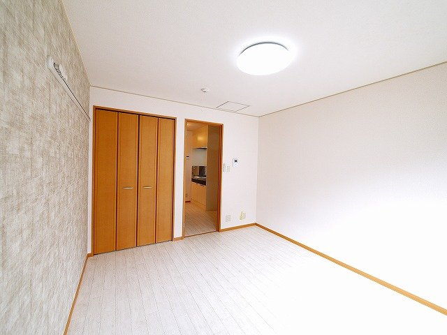 カラコレスの洋室|コンパクトで使いやすい洋室です