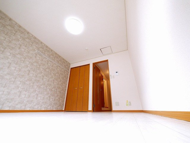 カラコレスの洋室|スタンダードな洋室です