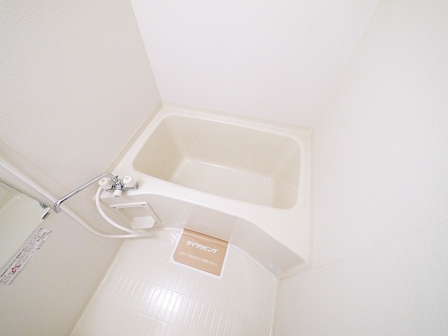 カラコレスの浴室|ゆったり過ごせるお風呂です