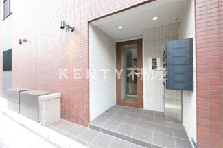 【エントランス】 | 建物の内部です