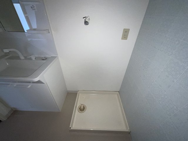 【シャワールーム】 | 室内洗濯機置場です