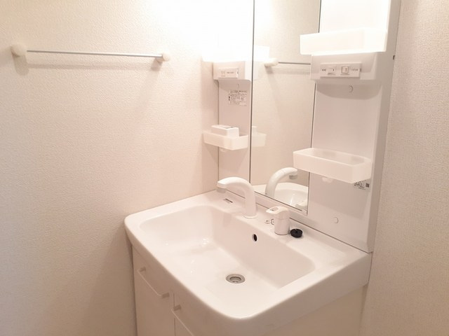 ソレイユ横島Ｂの独立洗面台|洗面所