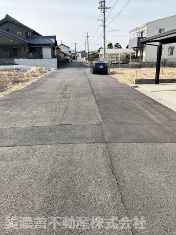 ６０３６５　羽島市堀津町須賀南土地の前面道路含む現地写真