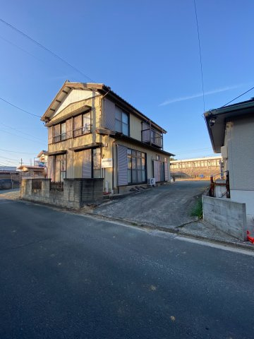 2区画分譲地　豊橋市　北側の前面道路含む現地写真