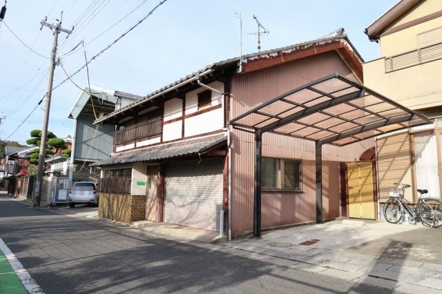 近江八幡市為心町中　売土地の前面道路含む現地写真