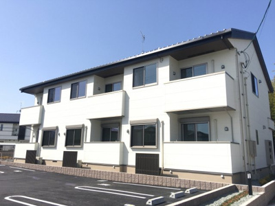 【外観】 | フェルネス Ⅲ | 白を基調とした城下町の趣のある外観です