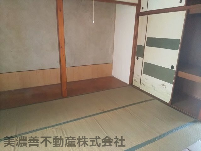 ６０２５３　岐阜市三田洞東戸建の和室