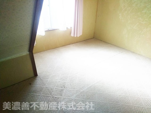 ６０２５３　岐阜市三田洞東戸建の内装