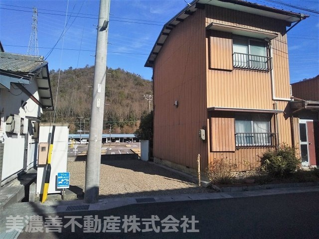 ６０２５３　岐阜市三田洞東戸建の外観
