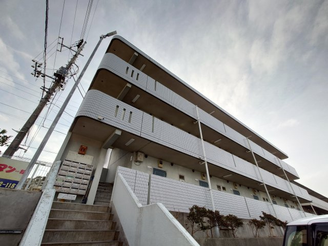 エビハラビルの外観