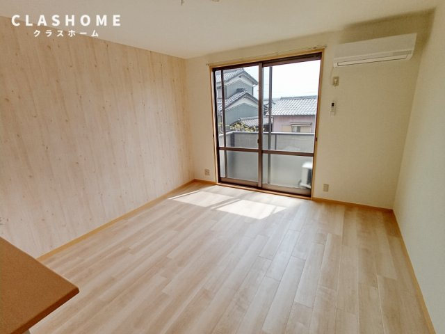 クレイドル住吉Bの居間・リビング