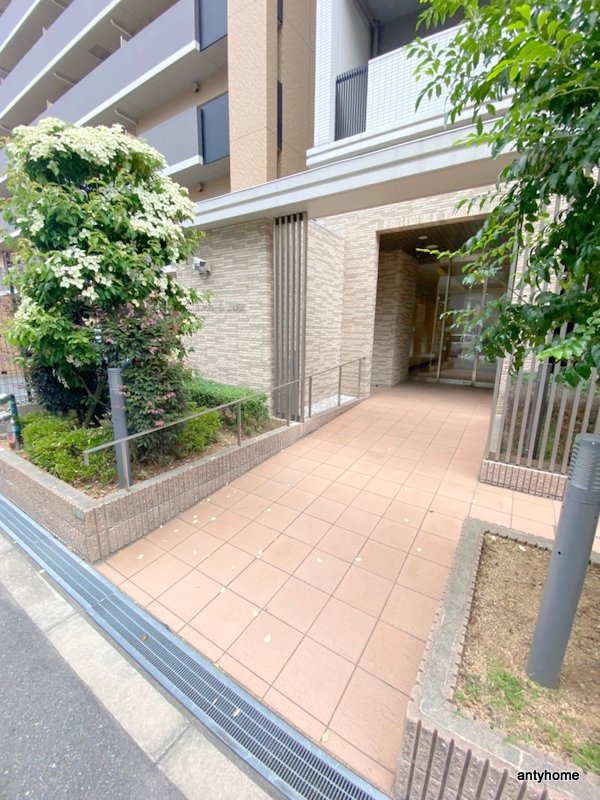 エスヴェール北梅田　仲介手数料無料のエントランス