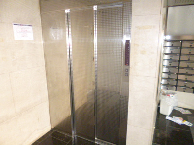 【その他共用部分】 | ラ・フォーレ上新庄 | 共用部のエレベーターです