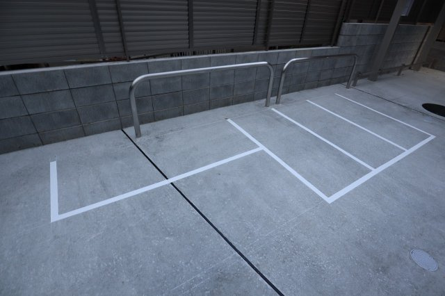 ミーツⅢの駐車場