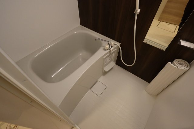 ミーツⅢの浴室|落ち着いた空間のお風呂です