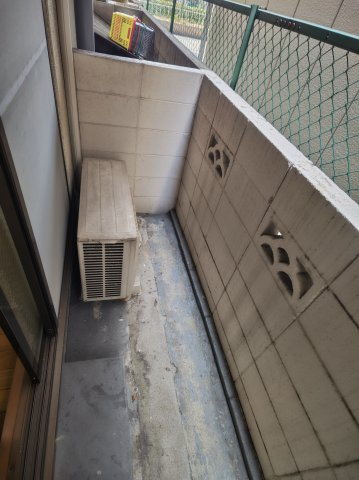 【バルコニー】 | カトレアハイツ門真 | 外からの目が気にならないバルコニーで洗濯物が干せます