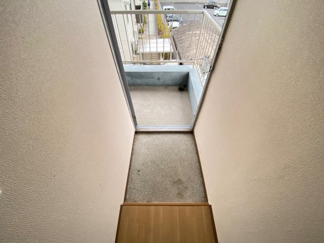 山本ハイツの玄関