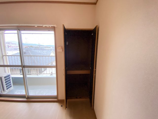 山本ハイツの収納