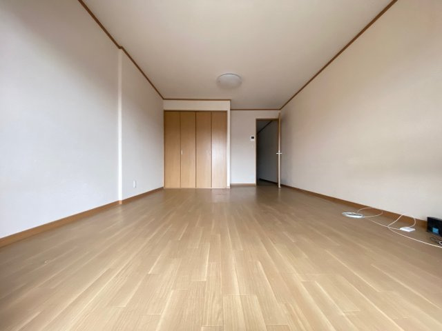 山本ハイツの居間・リビング
