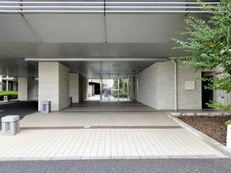 【エントランス】 | C館エントランス