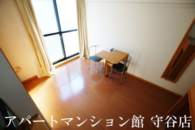 【居間・リビング】 | レオパレス沼崎 | 画像3