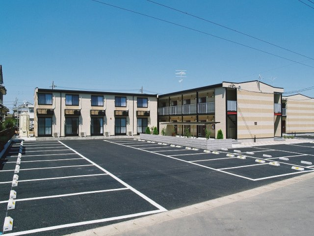 レオパレスTMBrickの外観