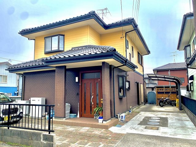 売中古戸建　焼津市相川の外観|メリハリのある色合いでモダンでお洒落な外観です。