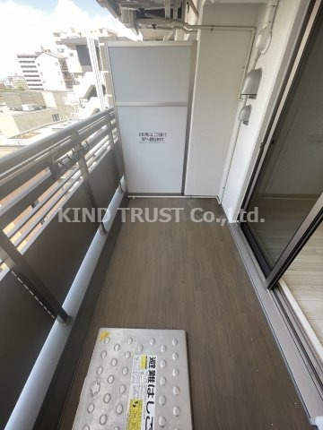 エステムコート梅田・茶屋町Ⅲネクスタのバルコニー|開放的で明るい空間を演出してくれるバルコニーです