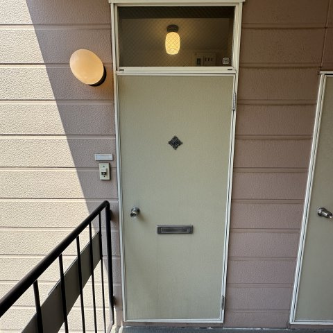 北町ハイツ１のエントランス