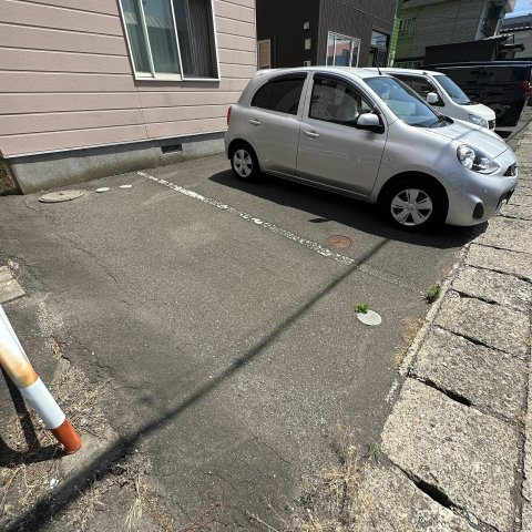 北町ハイツ１の駐車場
