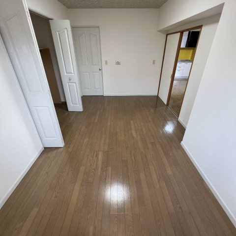 エスパシオの洋室|落ち着いた色調の洋室です