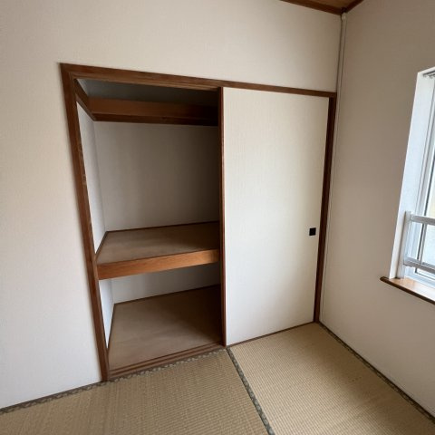 エスパシオの寝室|広くて明るい寝室