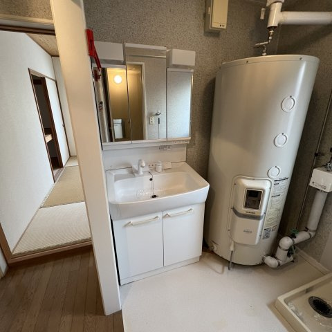 エスパシオの洗面所|ゆったりとスペースのある洗面所