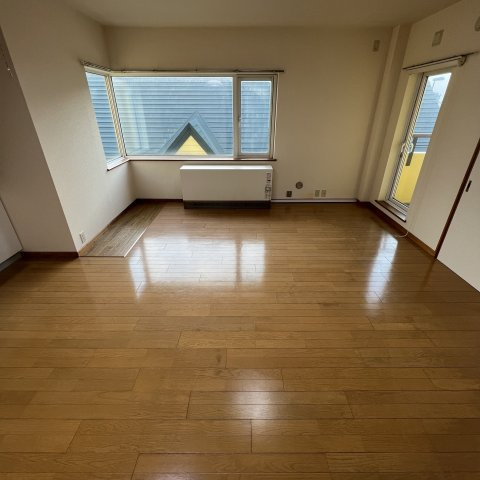 エスパシオの居間・リビング|こちらの居間で趣味の時間をお楽しみください