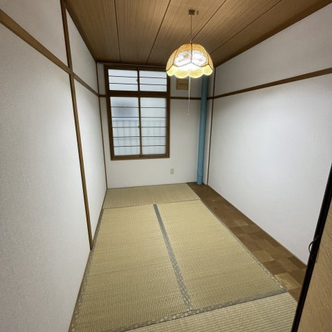 Ｙ１ビルの和室